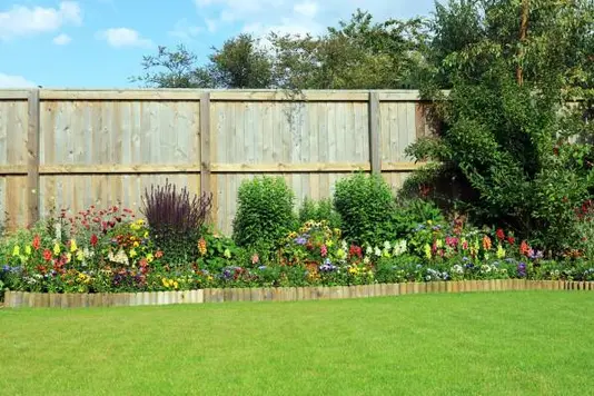 garten-eigener-pflege-gartenmoebel-einrichten-wohnen-42